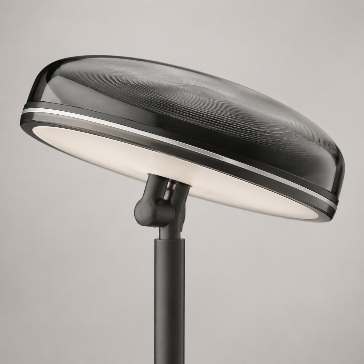 RGBIC Ripple Uplighter Floor Lamp, 1000lm, Matter, Alexa & SmartThings Compatible