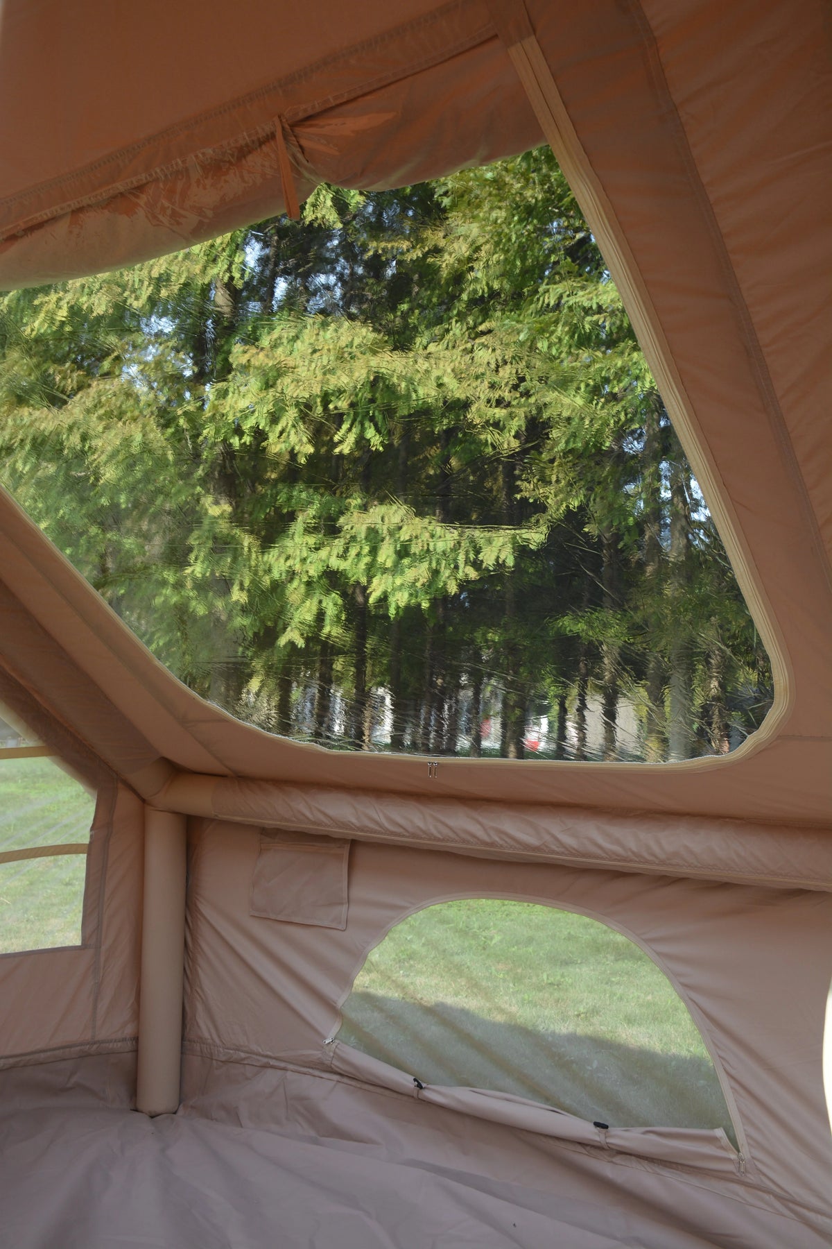 Inflatable Camping Tent Easy Setup 4 Season Glamping Tent 4-6 Persons Waterproof Windproof Outdoor Self-Supporting Blow up Tent Air Tent Portable House Beige