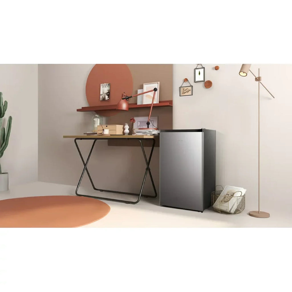 2026 NewHisense 4.4 Cu ft Single Door Mini Refrigerator, 1 Year Warranty, Energy Star, WMS044M6XVE New