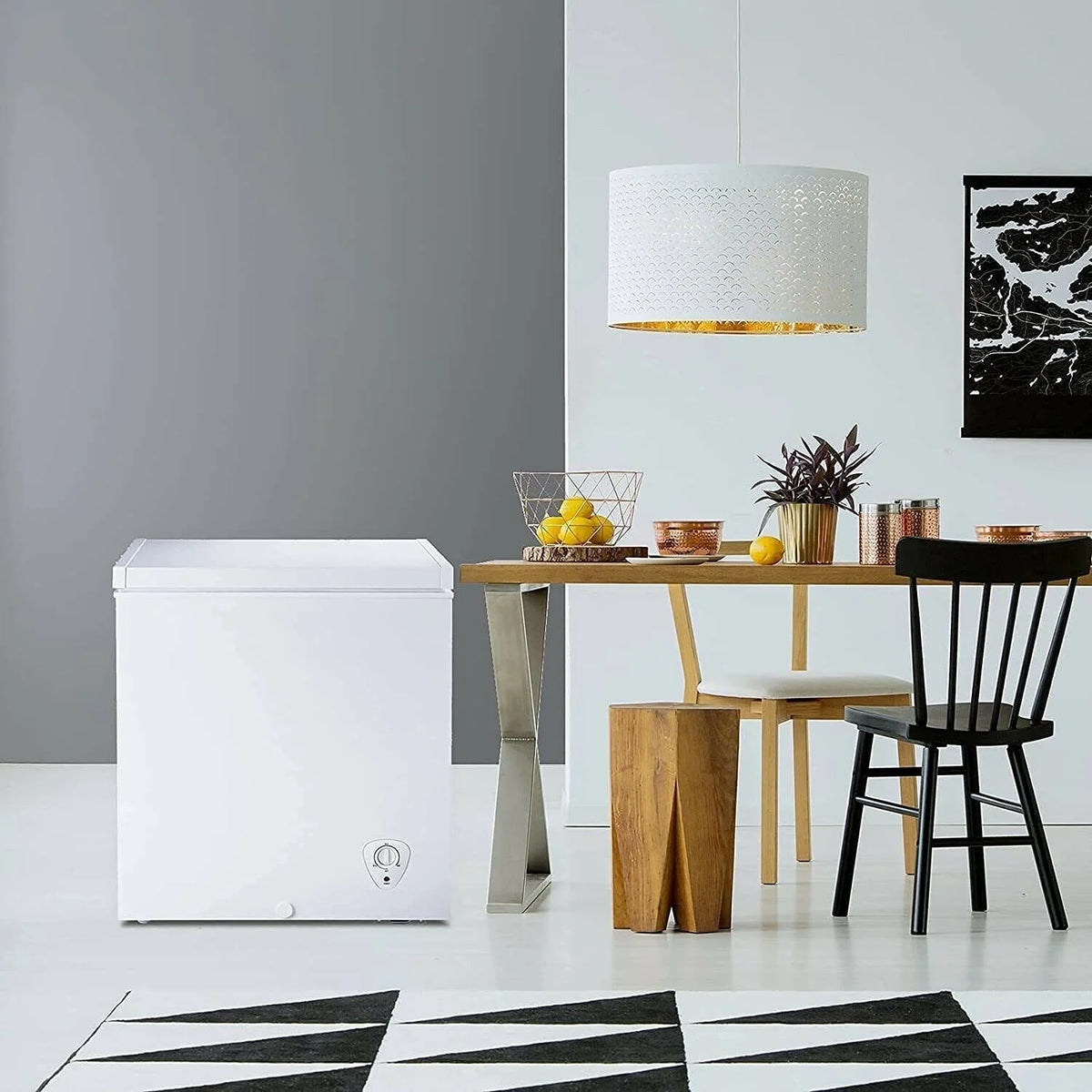 SMAD 5 Cu ft Chest Freezer with Removable Baskets Free-Standing Top Open Door Deep Freezer, White