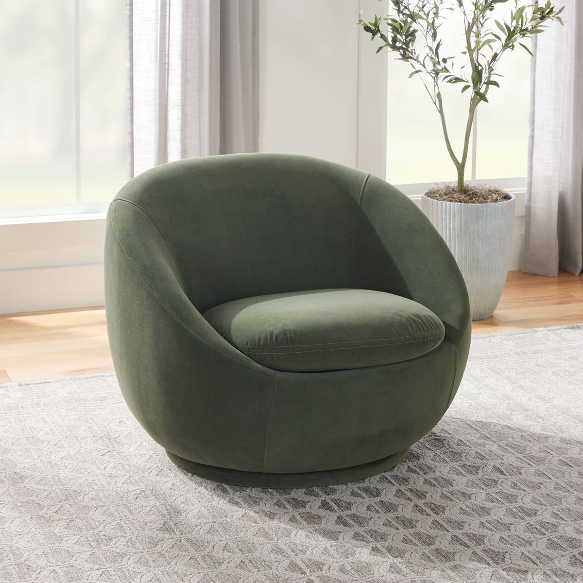 2026 NewBetter Homes & Gardens Mira Swivel Accent Chair, Cream Shearling